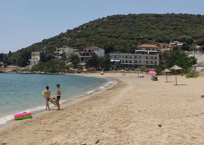 Holiday home And Sea 1 *